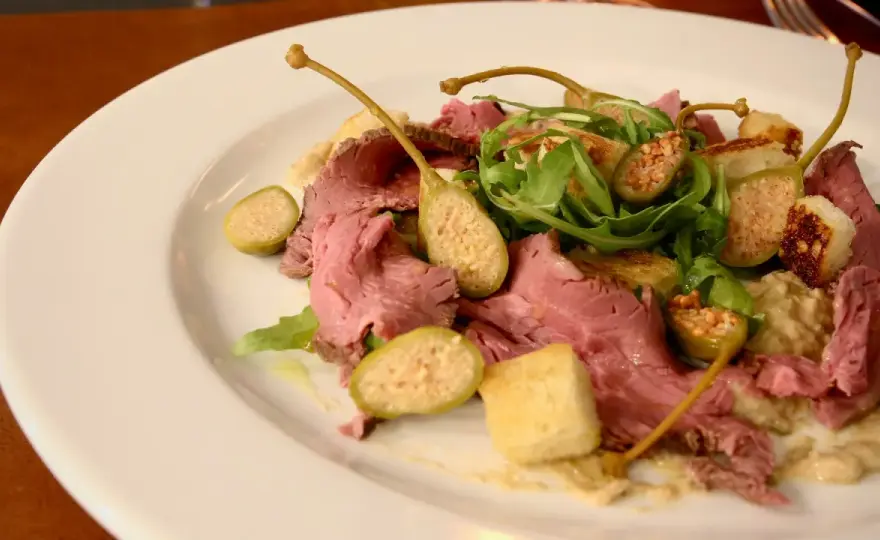 Vitello tonnato - så får du rätt balans mellan kalv och tonfiskås