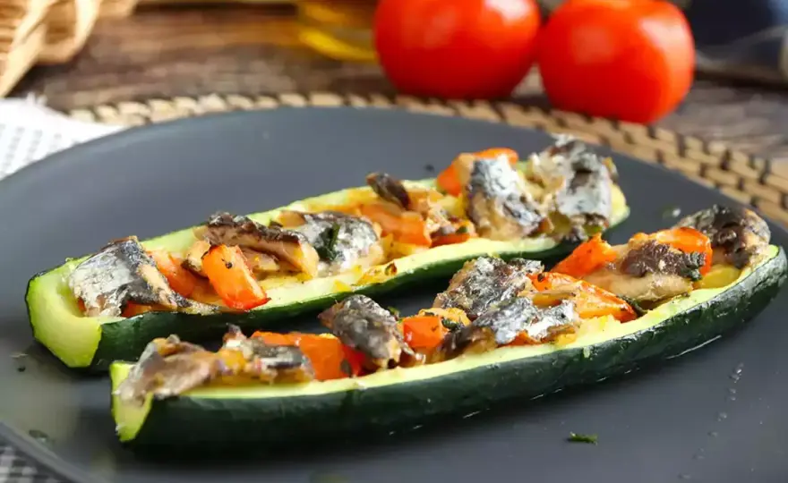Fyllda zucchini som blir smakrika och inte vattniga