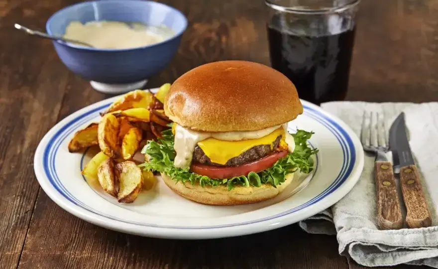 Hamburgerdressing med klassisk svensk smak och rätt balans