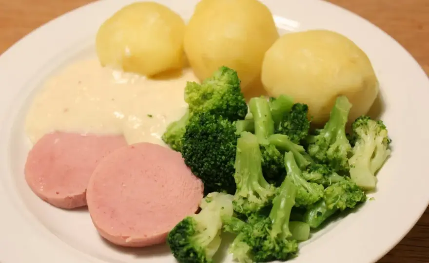 Falukorv med pepparrotssås - så får du rätt balans