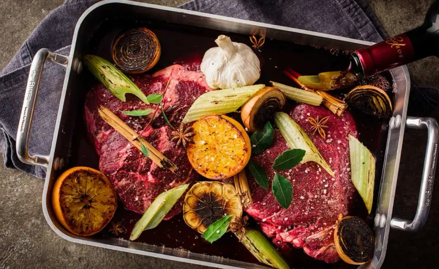 Grisens styckdetaljer - så väljer du rätt bit till grill och ugn