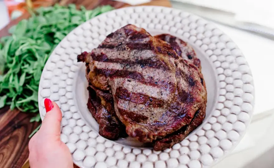 Biff tagliata - så får du rätt stekyta och rosa kärna