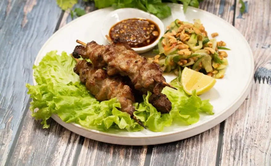 Moo ping på svensk grill - så lyckas du med thailändska spett