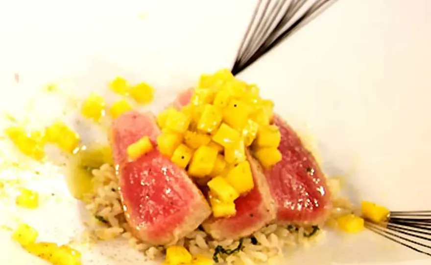 Tonfisk med mango - så lyckas du med frisk mangosalsa