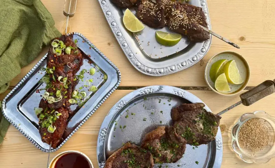 Svart trumpetsvampsås som lyfter kött, vilt och potatis